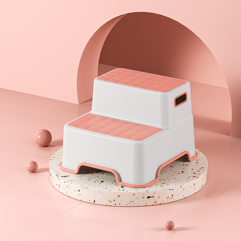 Suitable for Toilet Training a - Home Bathroom With Two Toilets avis et prix