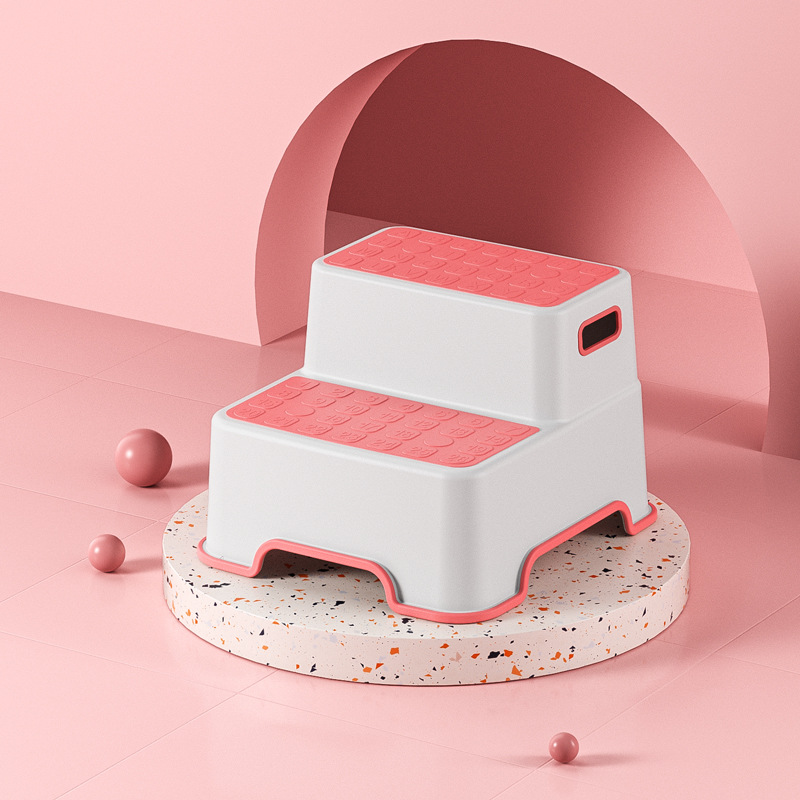Suitable for Toilet Training a - Home Bathroom With Two Toilets avis et prix